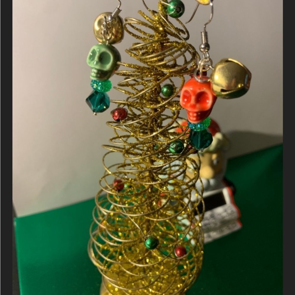 Rin's Unique Boutique - Handmade - Holiday Earrings